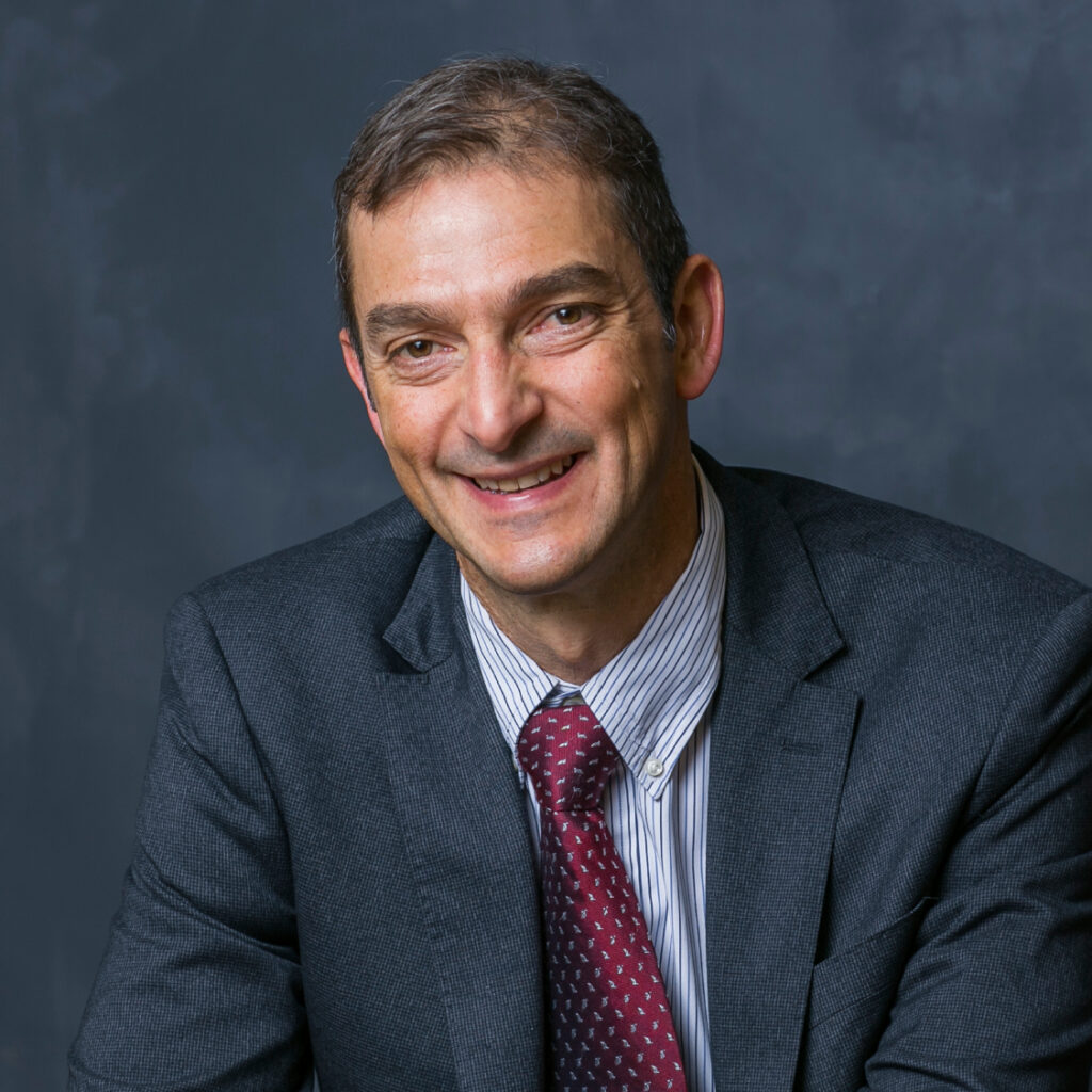 Miguel Gomez headshot